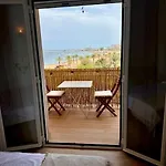 Apartment 360 Sea View Beachfront 2 Bedrooms *