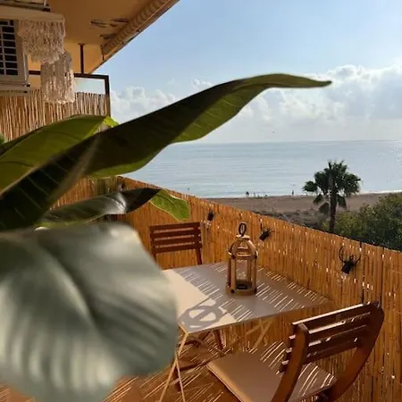 360 Sea View Beachfront 2 Bedrooms Apartmán